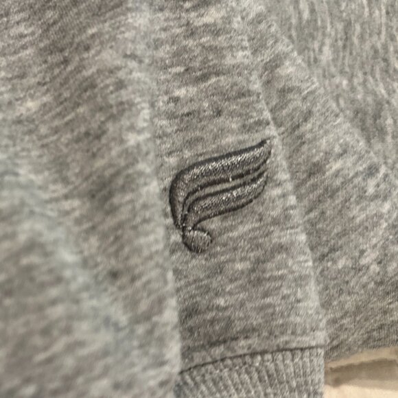 Fabuletics Sweatshirt Hoodie - Picture 4 of 9